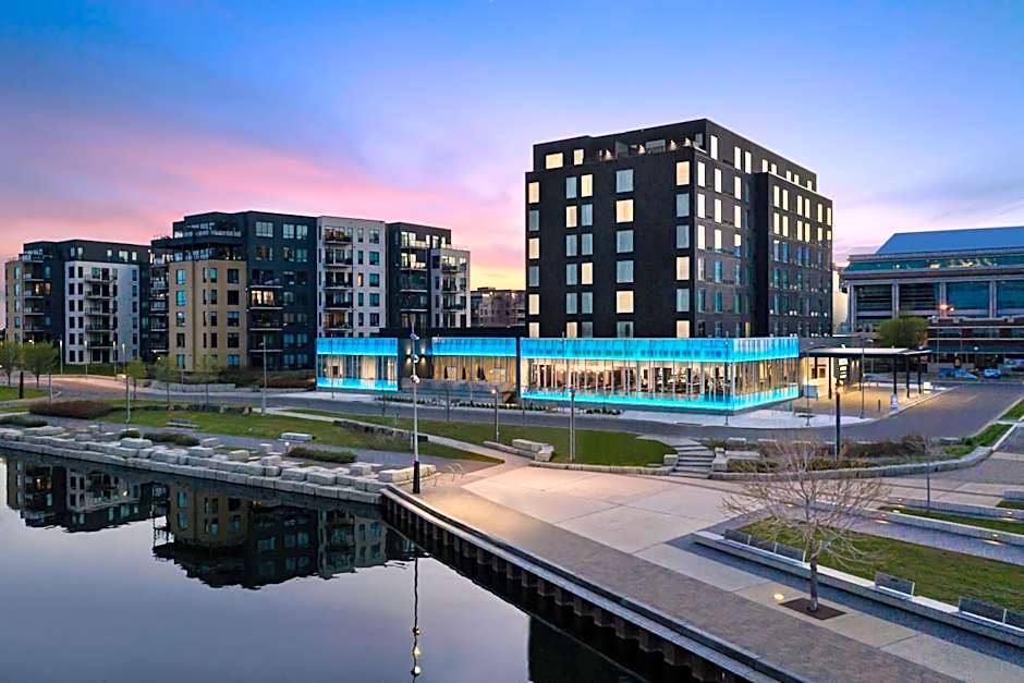 Delta Hotels by Marriott Thunder Bay