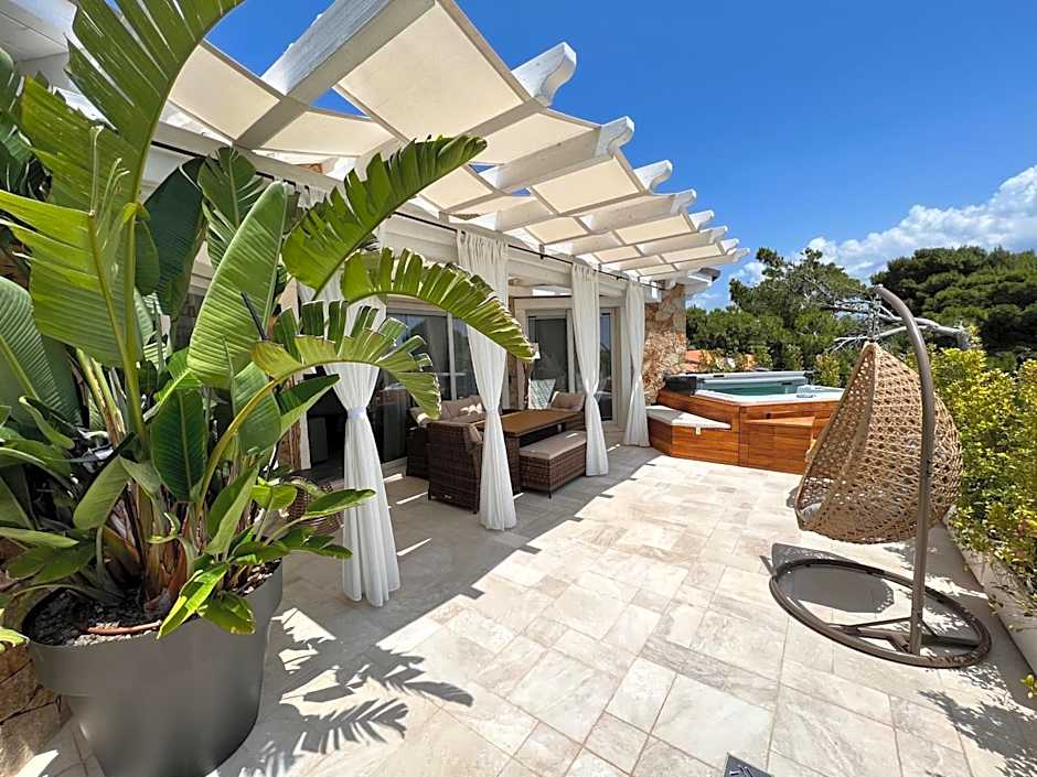 Suite Villa Aquamarina con Jacuzzi Riservata