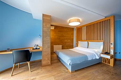 Suite (2 Adults) with Sea View