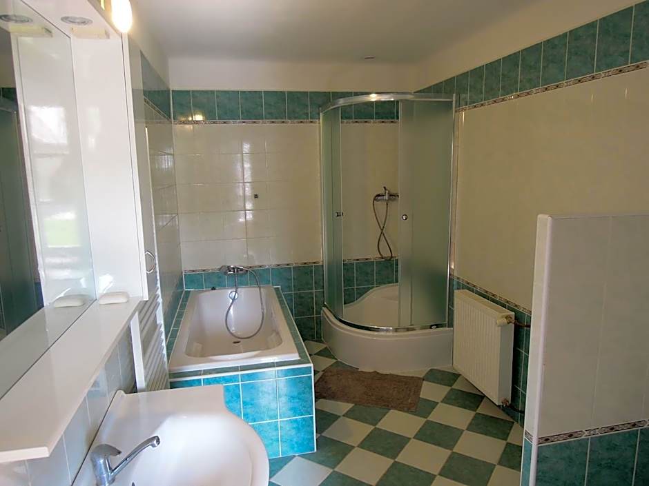 Penzion Zámek Drahonice