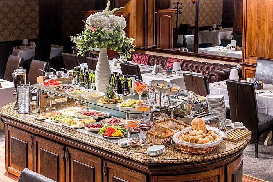 Crystal Palace Hotel