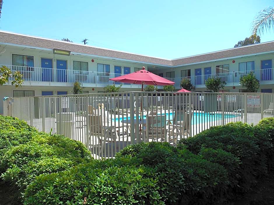 Motel 6-Temecula, CA - Historic Old Town