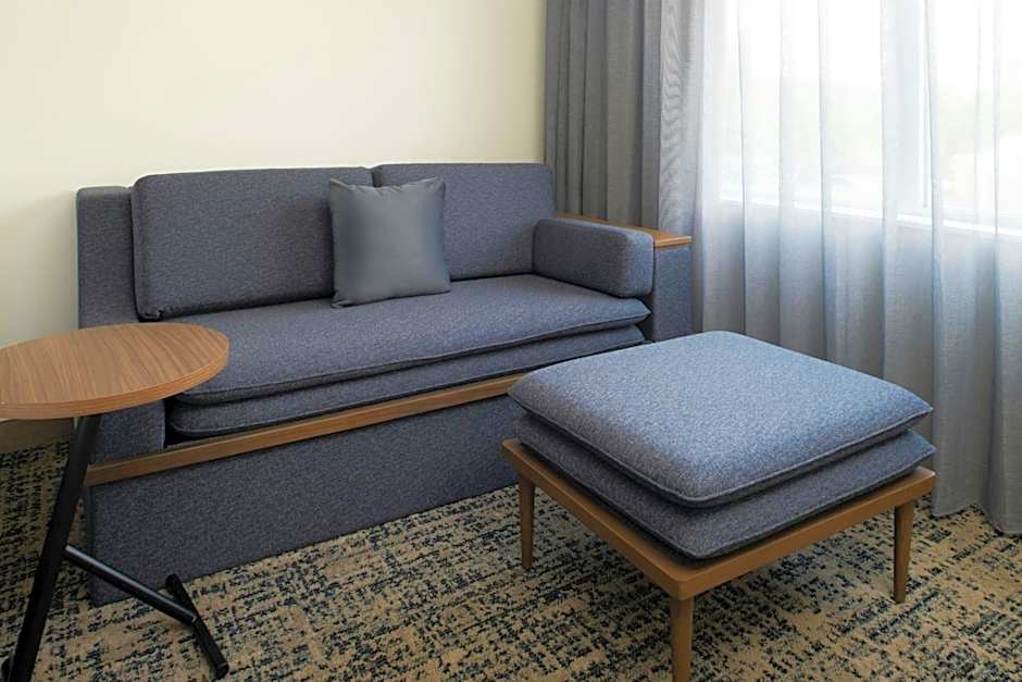 Courtyard by Marriott Houston City Place