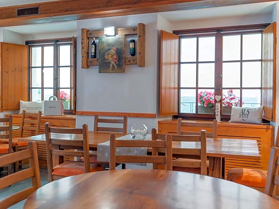 Hotel Centrale, Typically Swiss