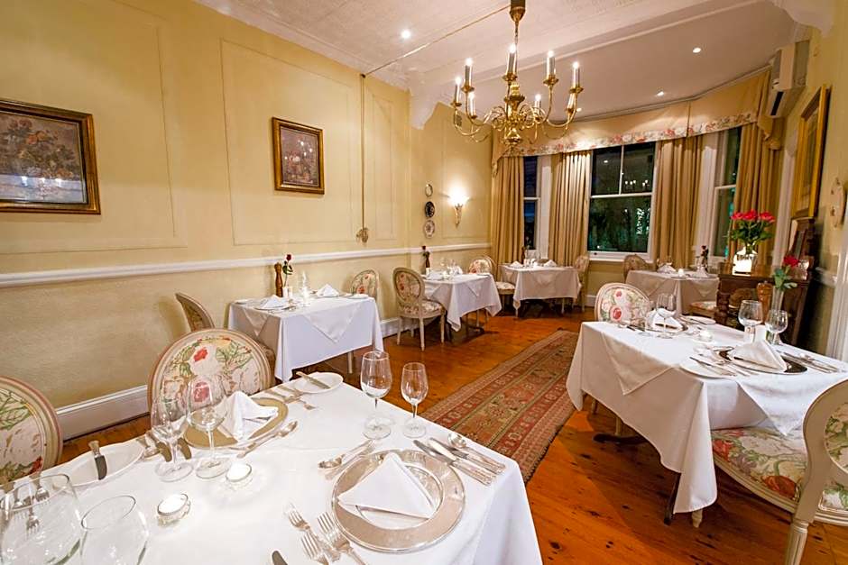 Hacklewood Hill Country House