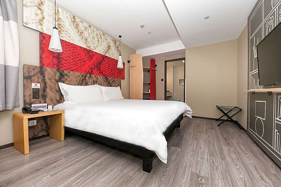 Ibis Xuzhou East Huaihai Road Hotel