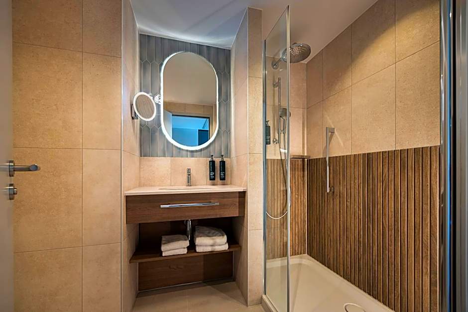 DoubleTree by Hilton Rotterdam Centre
