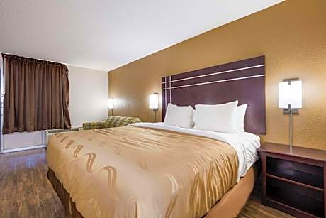 King Room - Non-Smoking