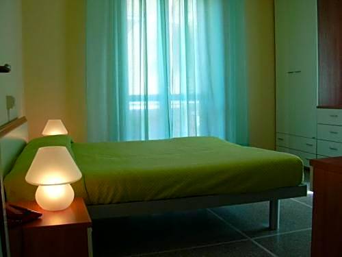 Foto 1 daripada 4 — 1 Double Bed or 2 Beds