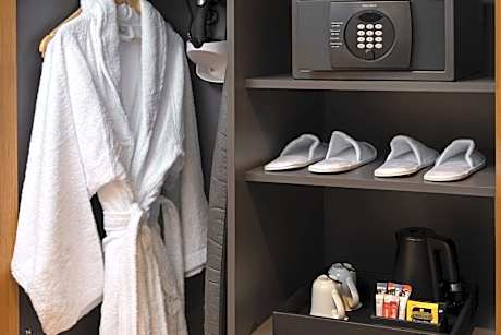 Executive King Room - Lounge Access