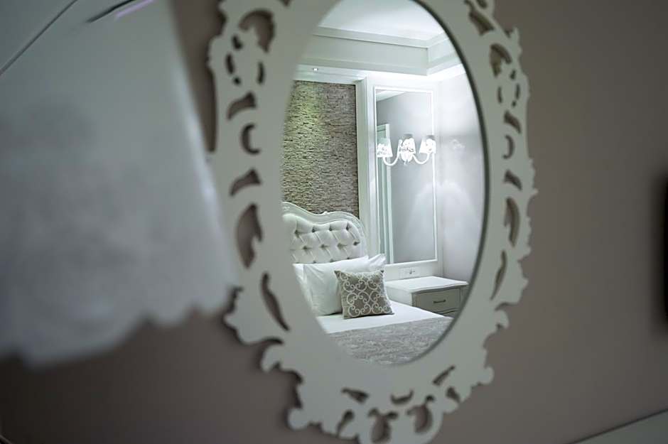 Ena Boutique Hotel & Residences