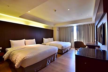 Business Quadruple Room