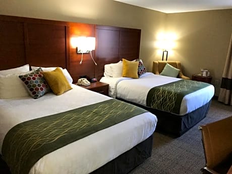 Queen Room with Two Queen Beds - Accessible/Non-Smoking