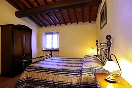 One-Bedroom Apartment with Terrace