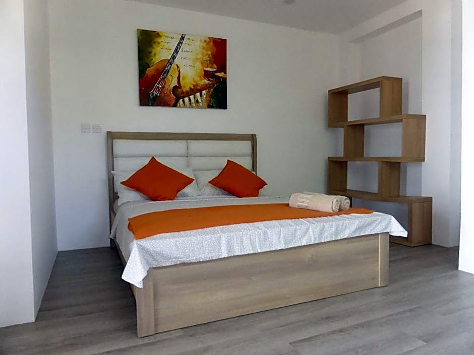 Castaway Surf Retreat