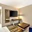 Holiday Inn Express Chicago-Downers Grove By IHG
