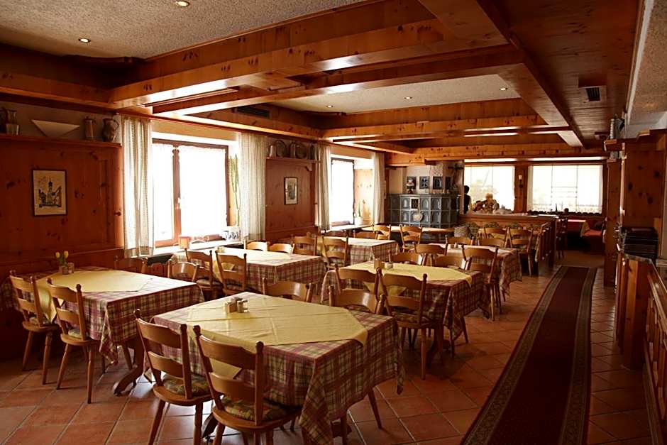 Hotel-Restaurant Zum Kirschbaum