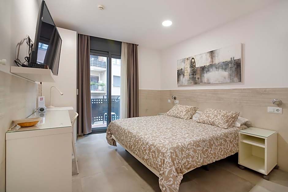 Hostal House