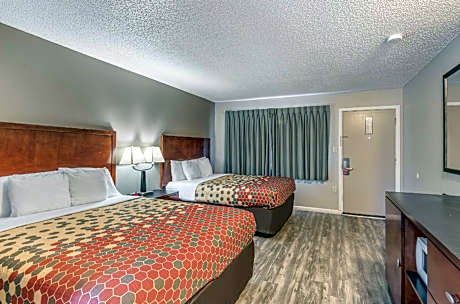 Queen Room with Two Queen Beds - Non-Smoking