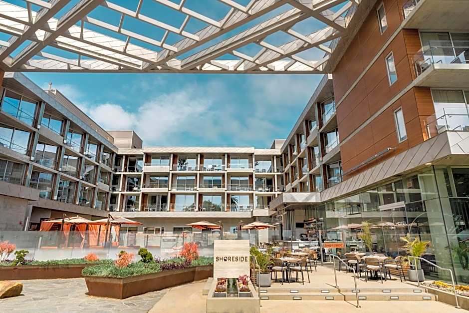 Shore Hotel