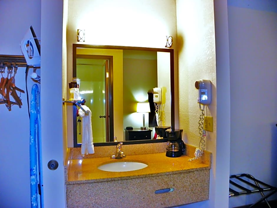 Royalton Inn & Suites Upper Sandusky