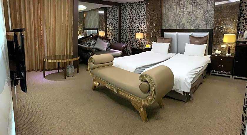 Crystal Business Motel