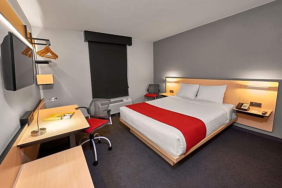 City Express by Marriott Toluca