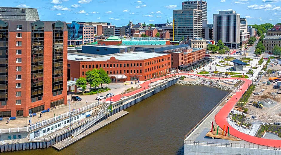 Saint John Harbourfront Hotel
