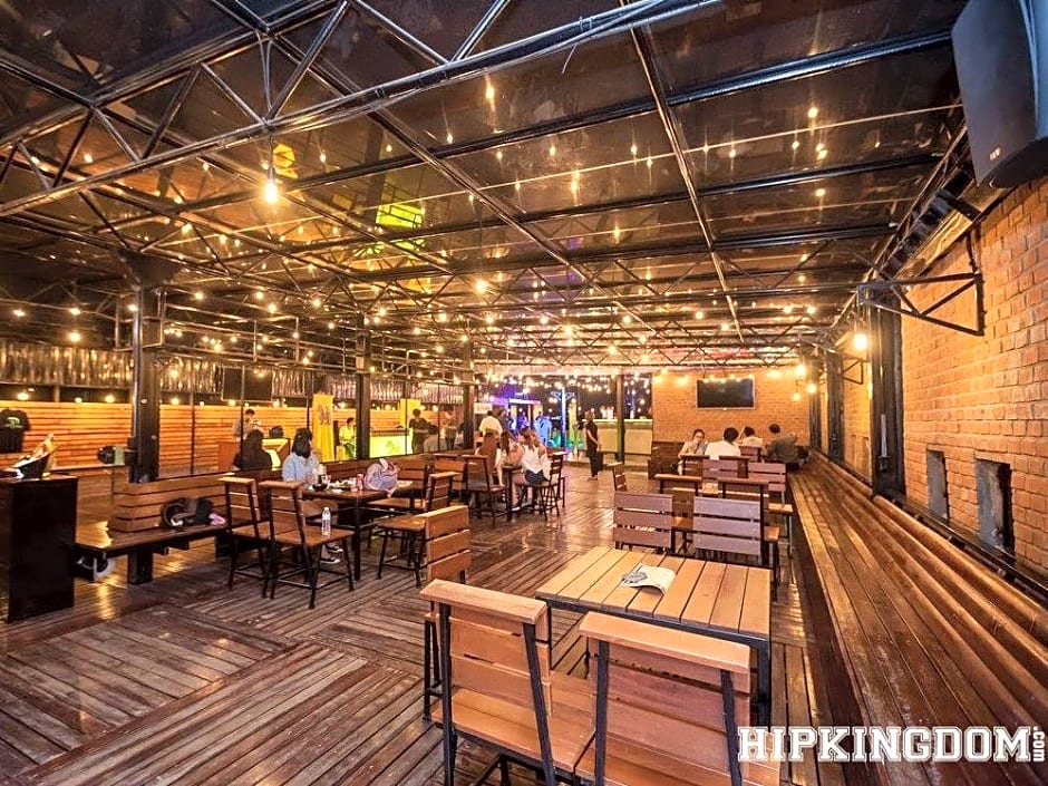 OYO 796 Paradise Sukhumvit Hotel