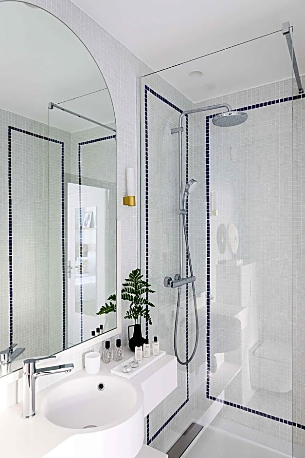 Le Riviera Collection, Signature Collection by Best Western