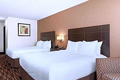 2 Queen Beds, Non-Smoking, High Speed Internet Access, Microwave And Refrigerator, Coffee Maker, Hai