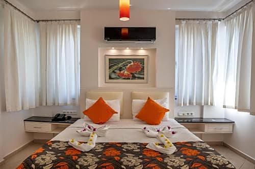 Golden Life Heights Deluxe Suite Hotel - Adult Only