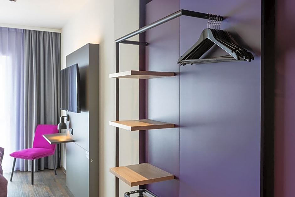 Holiday Inn - the niu, Wave Karlsruhe Oststadt By IHG