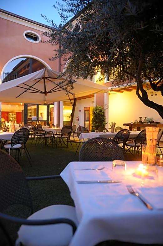 Hotel Villa Altura