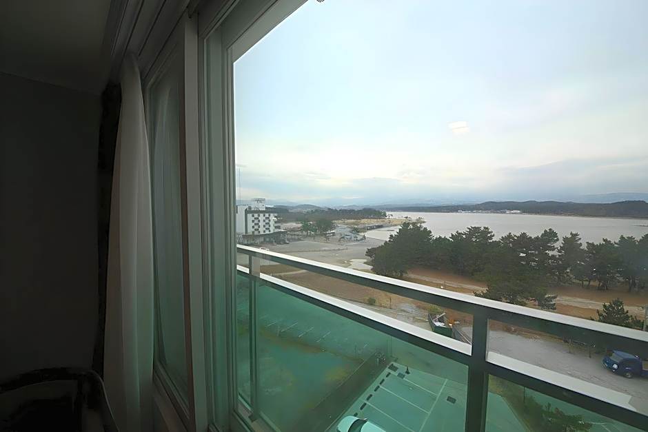 Gyeongpo Soo Hotel
