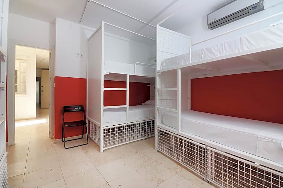 Feel Hostels City Center