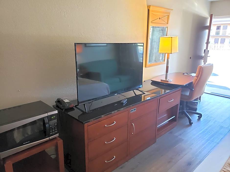 Knights Inn - Kissimmee Orlando