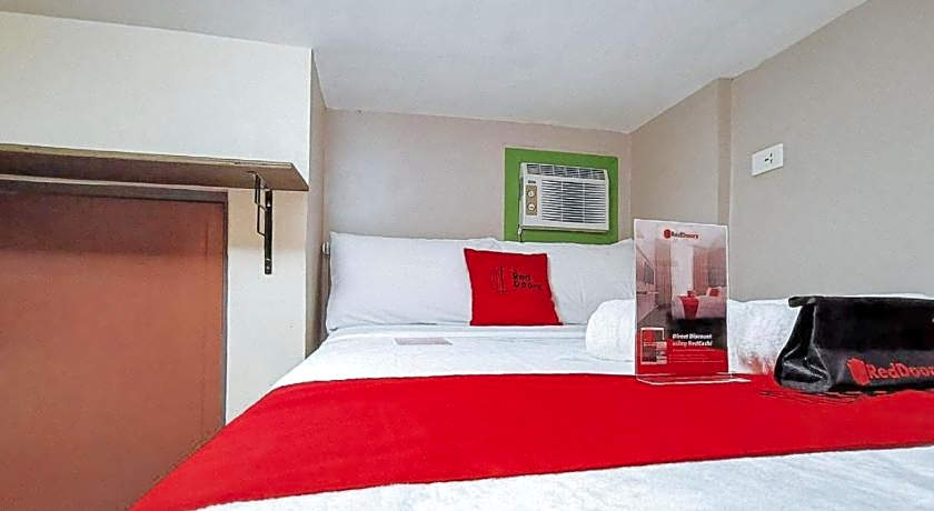 RedDoorz near KCC Mall Gensan