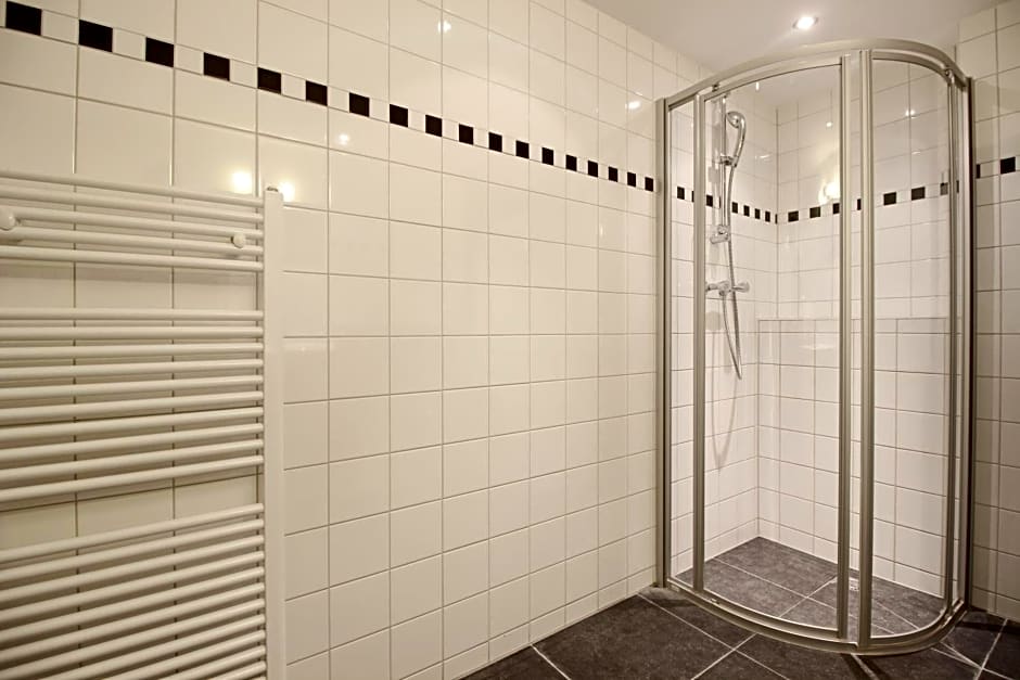 Romantic Jordaan Canalsuite near Anne Frank House