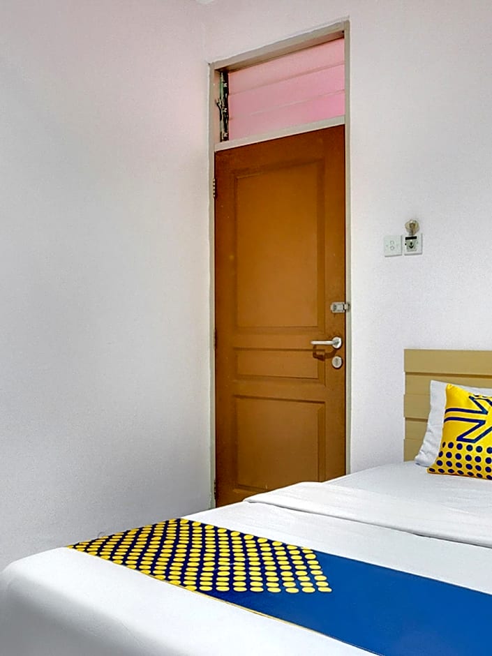 SPOT ON 2214 Wisma Jampea