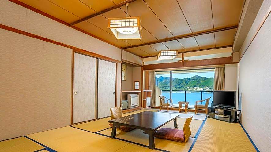 Kamenoi Hotel Nachikatsuura (formerly Katsuura Onsen Katsuura Gyoen )