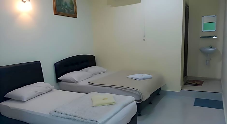 Casavilla Travellers Lodge