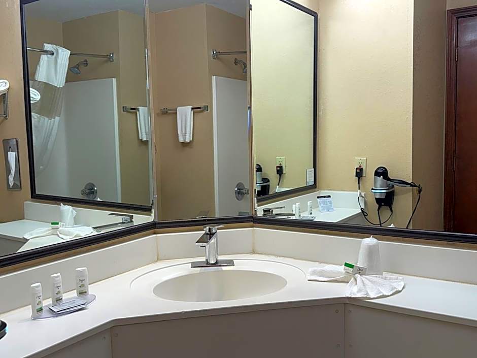 Baymont by Wyndham Plainfield/ Indianapolis Arpt Area