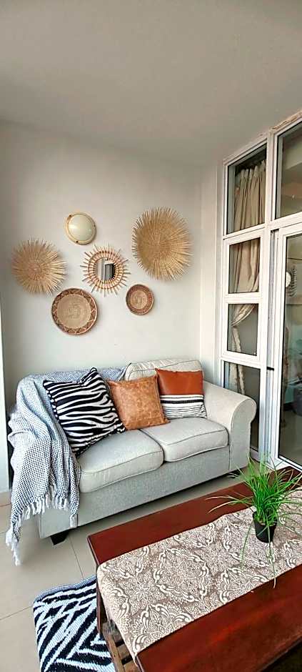 Gateway Oceans - 2 Adults & 4 Children ONLY - Families or 1 Couple only - No parties