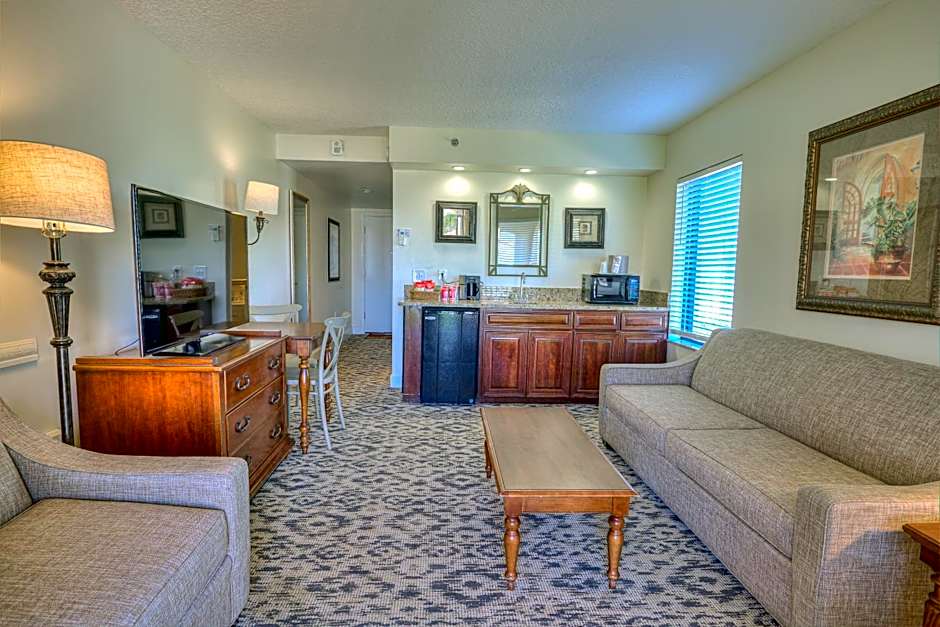 La Fiesta Ocean Inn And Suites