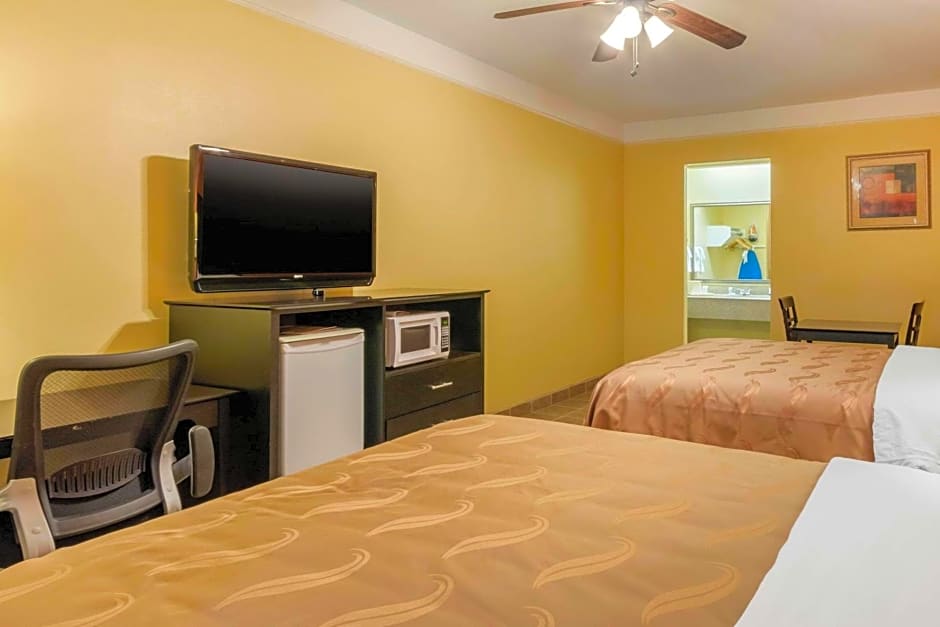 Quality Inn & Suites at The Outlets Mercedes/Weslaco