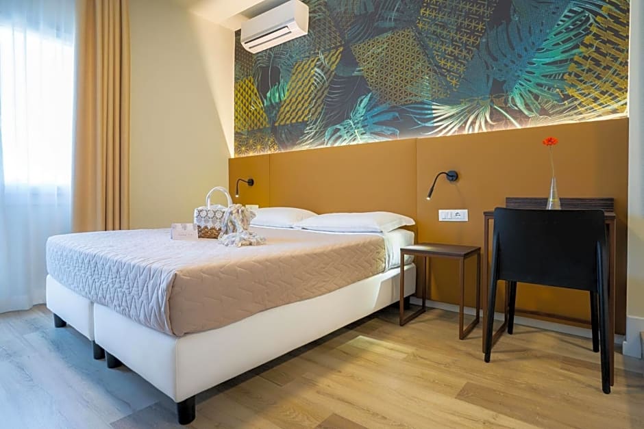 Hotel Suez