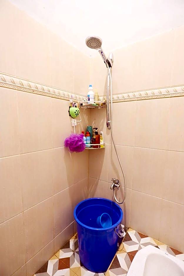 Hotel O Penginapan ReniNearMall Nagoya Hill