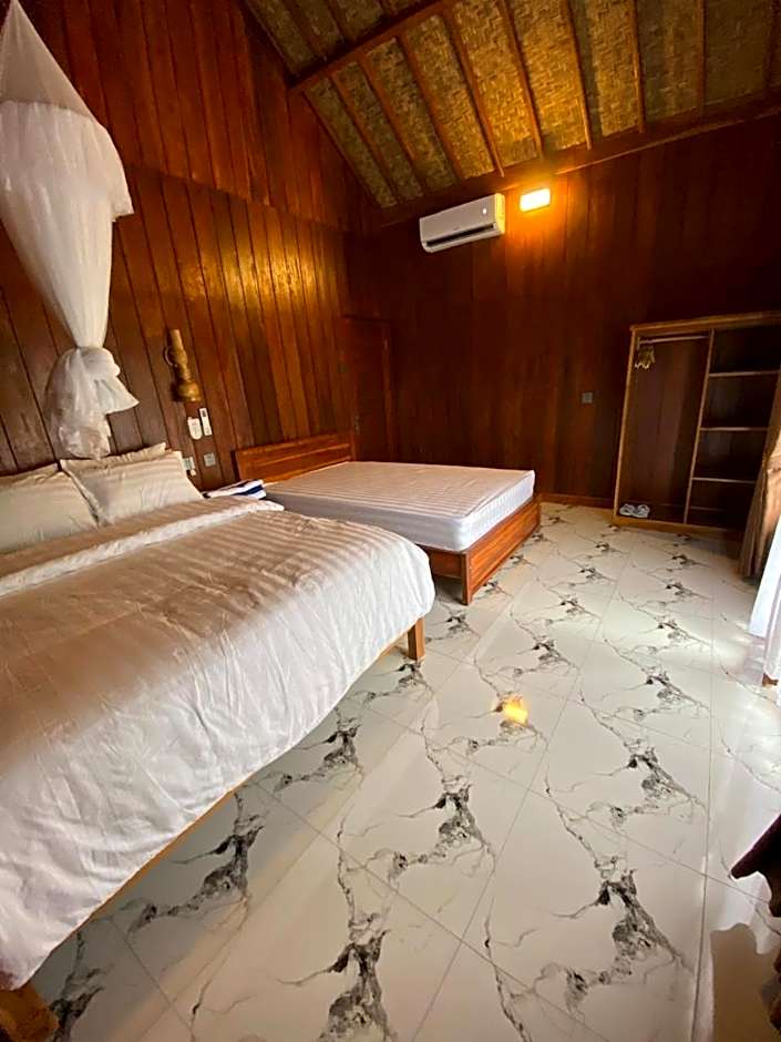The Alam Bungalow & Restaurant