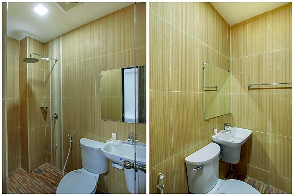 OYO 459 Offshore Hotel